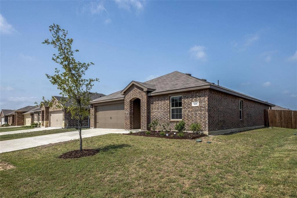 808 Saddle Horn Way, Royse City, TX 75189 808 Saddle Horn Way, Royse City, TX 75189