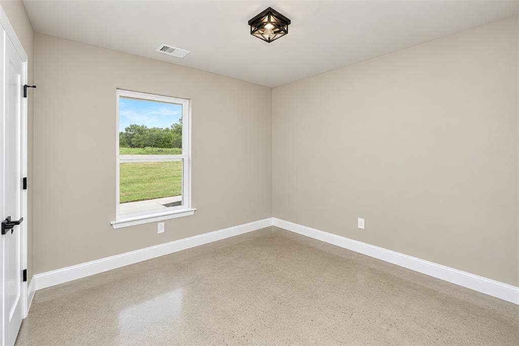 132 Aslan Road, Poolville, TX 76487