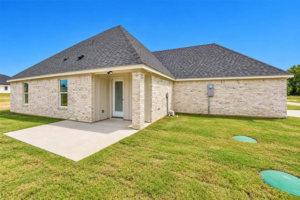 132 Aslan Road, Poolville, TX 76487