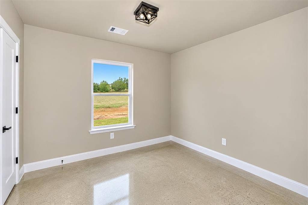 132 Aslan Road, Poolville, TX 76487