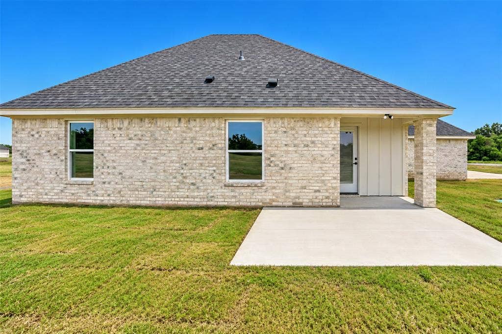 132 Aslan Road, Poolville, TX 76487