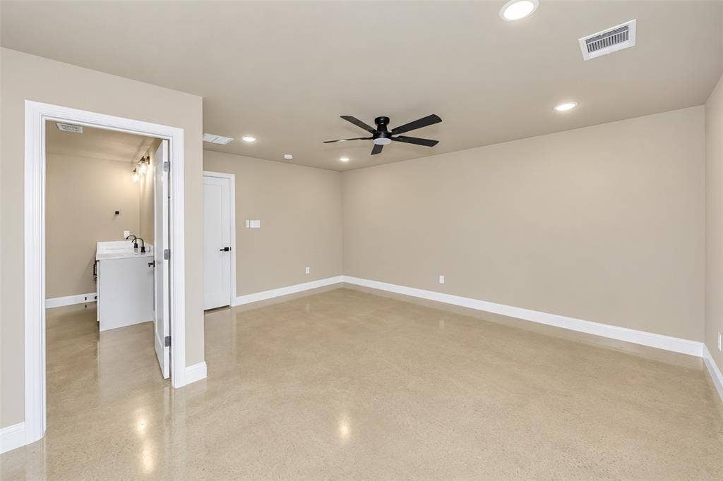 132 Aslan Road, Poolville, TX 76487
