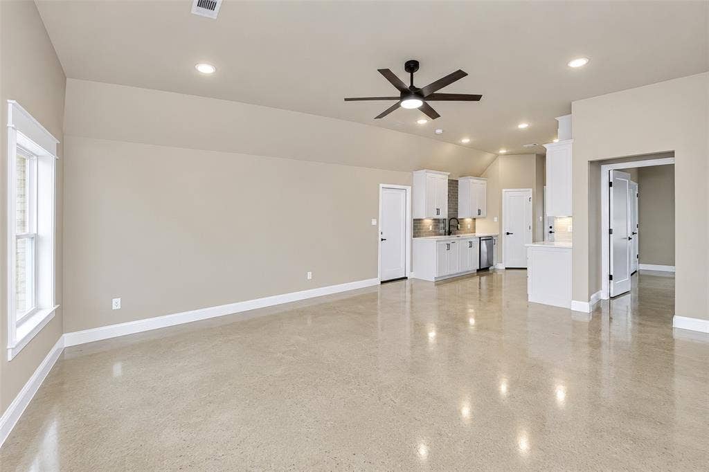 132 Aslan Road, Poolville, TX 76487
