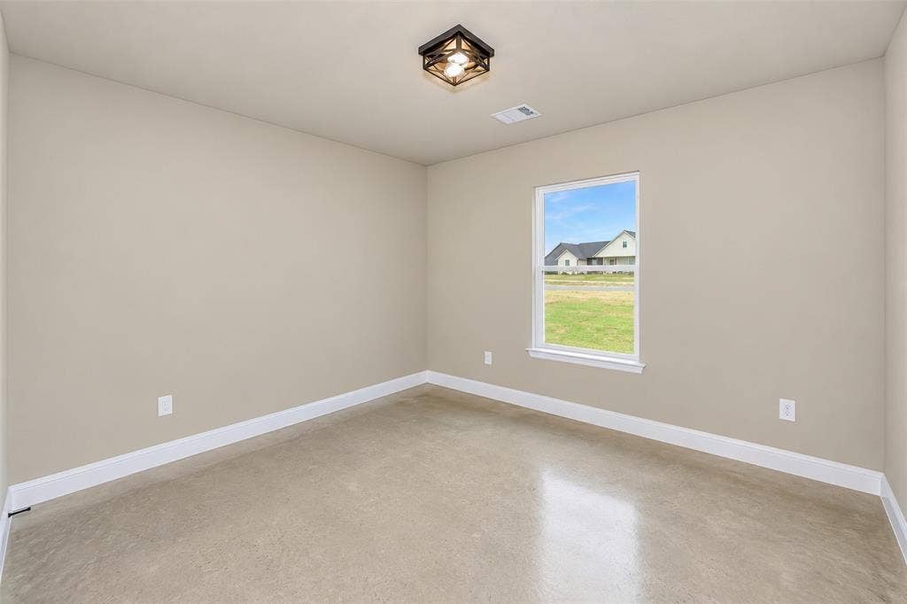 132 Aslan Road, Poolville, TX 76487