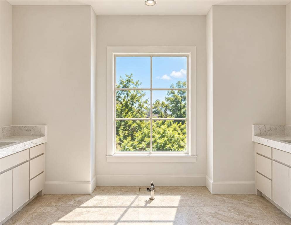 6600 Kenwell Street, Dallas, TX 75209 6600 Kenwell Street, Dallas, TX 75209