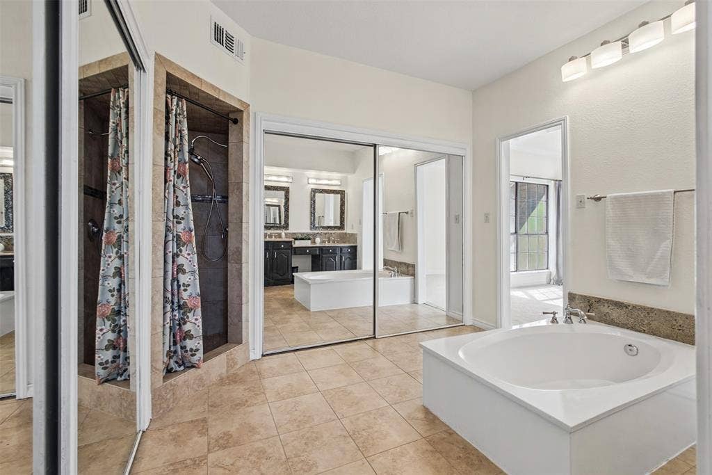 7449 Courtside Drive, Garland, TX 75044