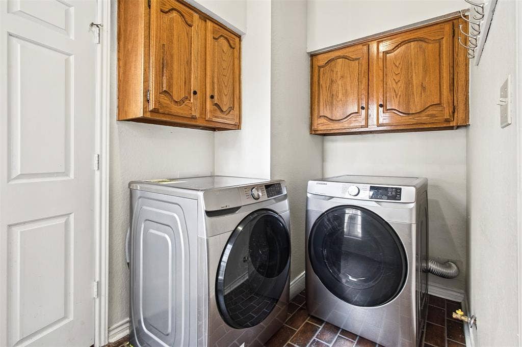 7449 Courtside Drive, Garland, TX 75044