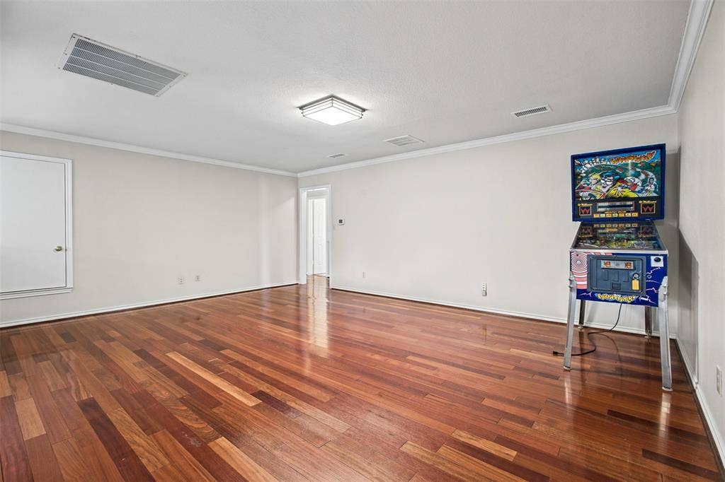 7449 Courtside Drive, Garland, TX 75044