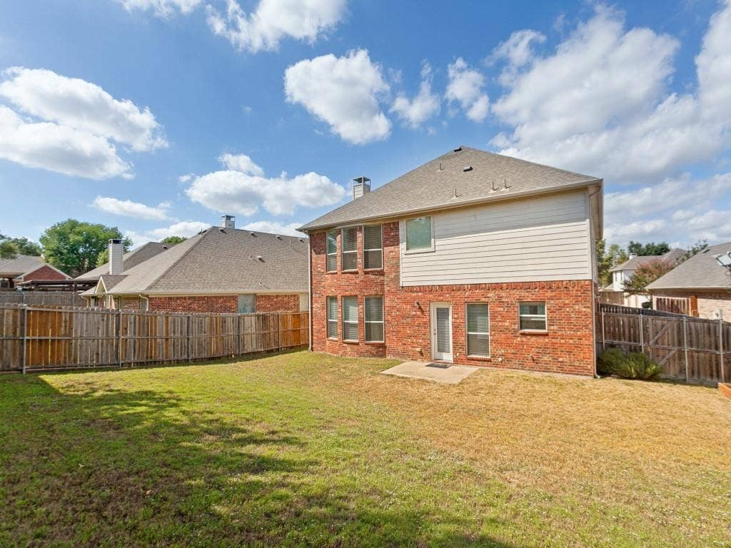 810 Grove Drive, Garland, TX 75040 810 Grove Drive, Garland, TX 75040
