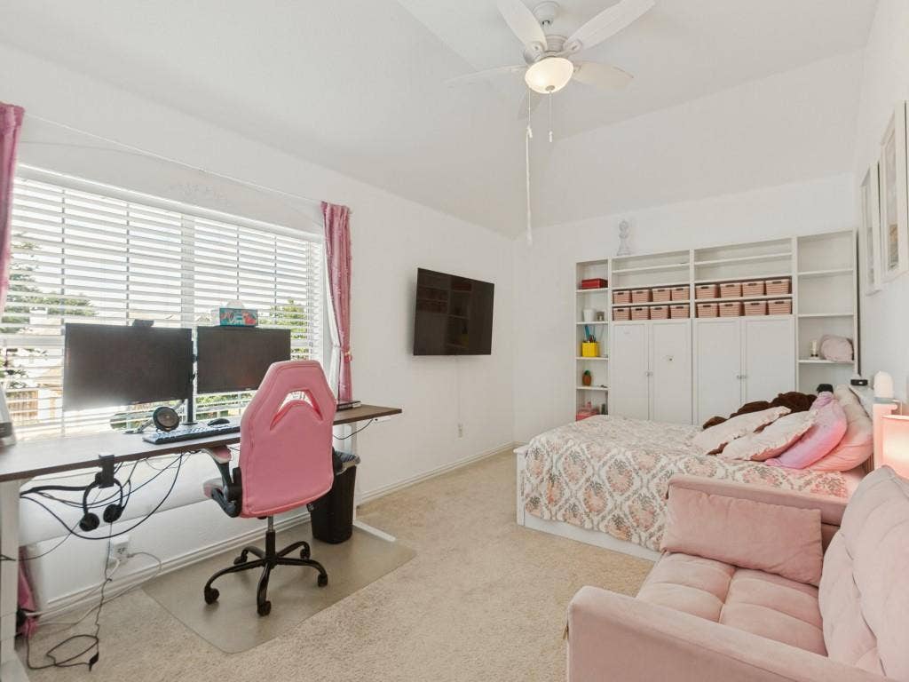 810 Grove Drive, Garland, TX 75040 810 Grove Drive, Garland, TX 75040