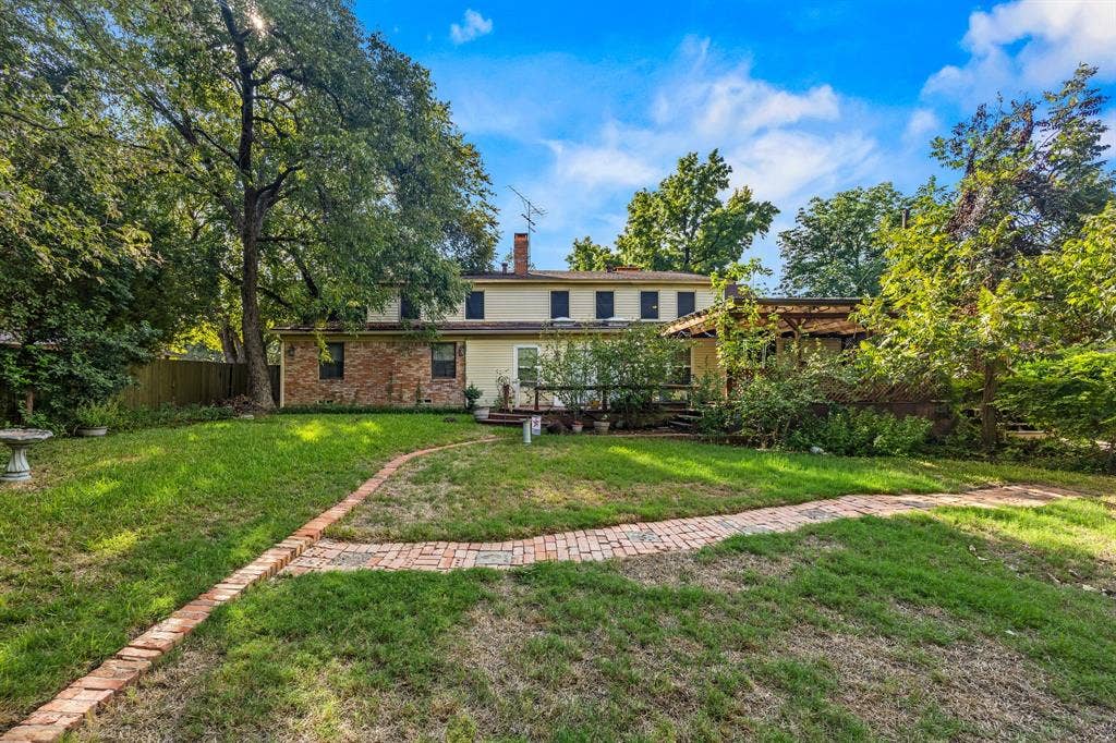 1513 Francis Street, Carrollton, TX 75006 1513 Francis Street, Carrollton, TX 75006