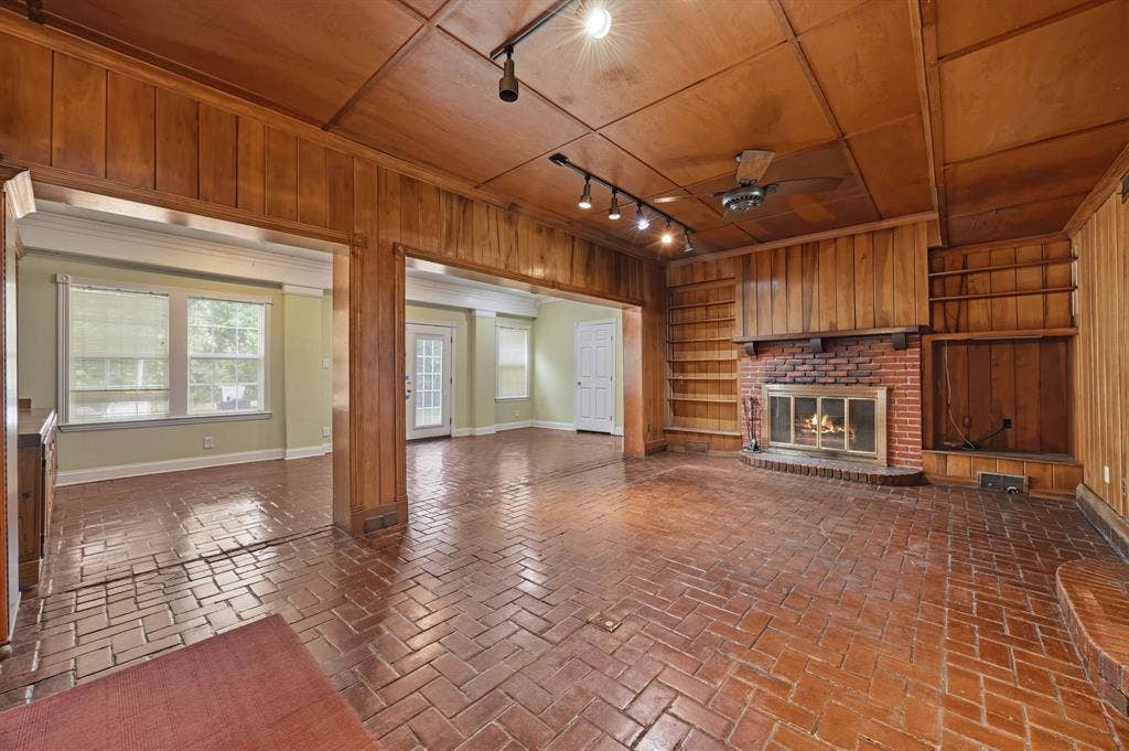 1513 Francis Street, Carrollton, TX 75006 1513 Francis Street, Carrollton, TX 75006