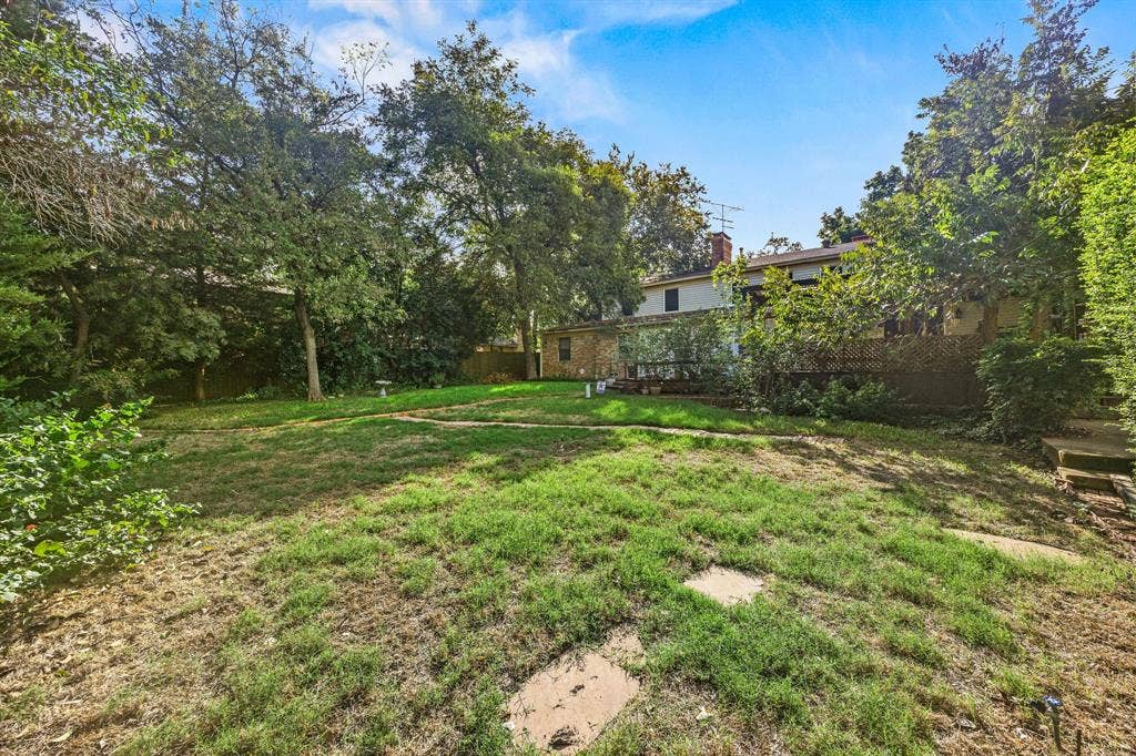 1513 Francis Street, Carrollton, TX 75006 1513 Francis Street, Carrollton, TX 75006