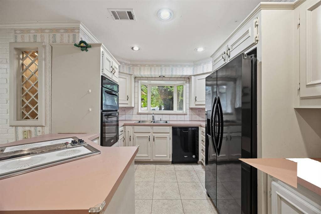 1513 Francis Street, Carrollton, TX 75006 1513 Francis Street, Carrollton, TX 75006