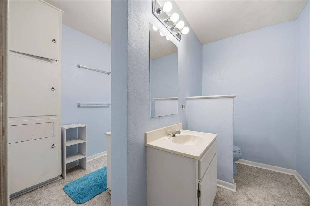 1513 Francis Street, Carrollton, TX 75006 1513 Francis Street, Carrollton, TX 75006