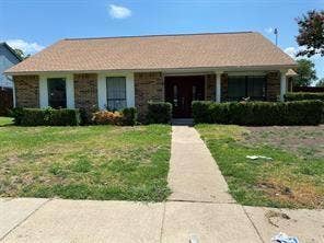 Property photo for 902 Maydelle Lane, Garland, TX