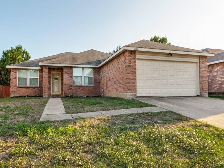 Property photo for 2043 Cap Rock Lane, Grand Prairie, TX