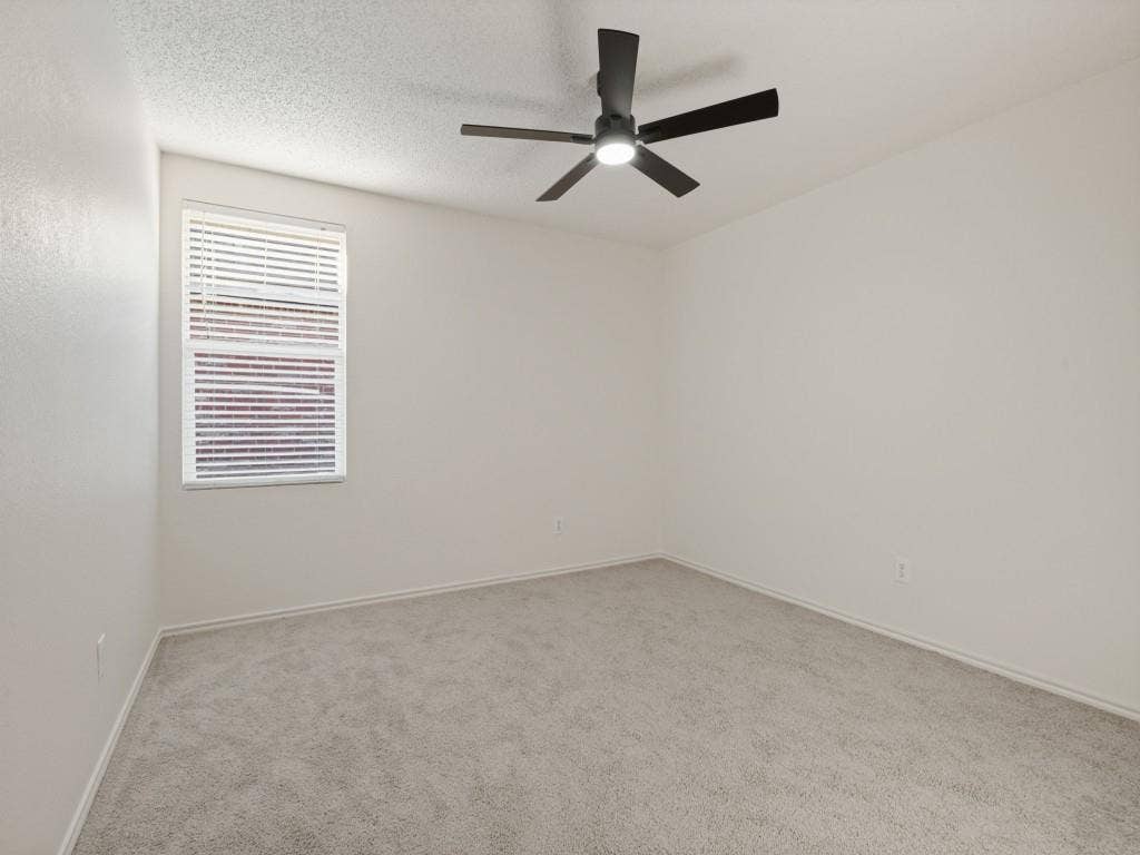 2043 Cap Rock Lane, Grand Prairie, TX 75052 2043 Cap Rock Lane, Grand Prairie, TX 75052