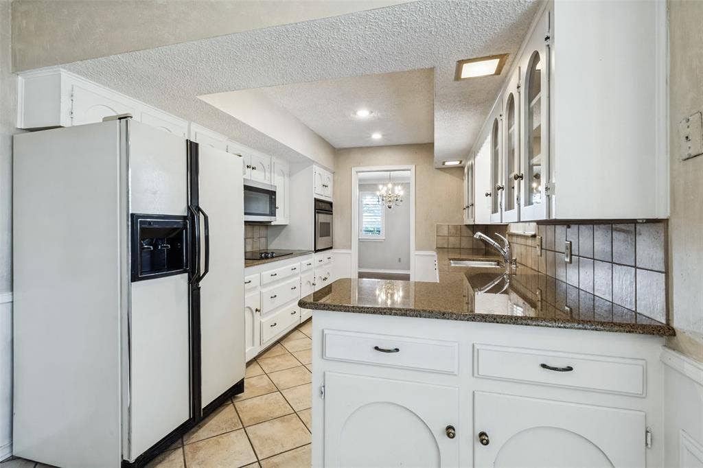 9351 Heatherdale Drive, Dallas, TX 75243