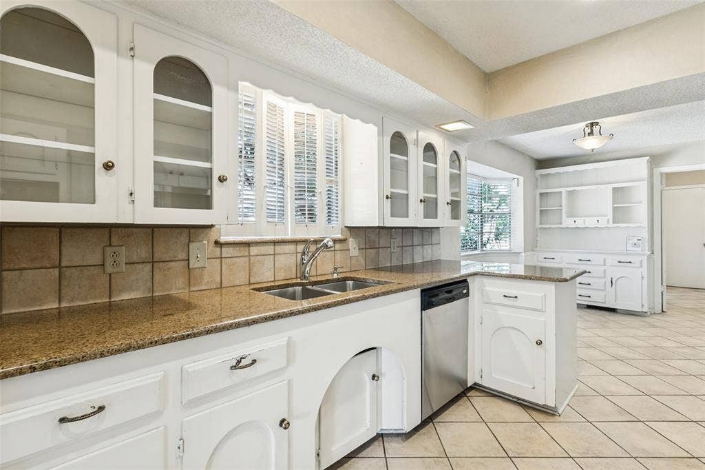 9351 Heatherdale Drive, Dallas, TX 75243