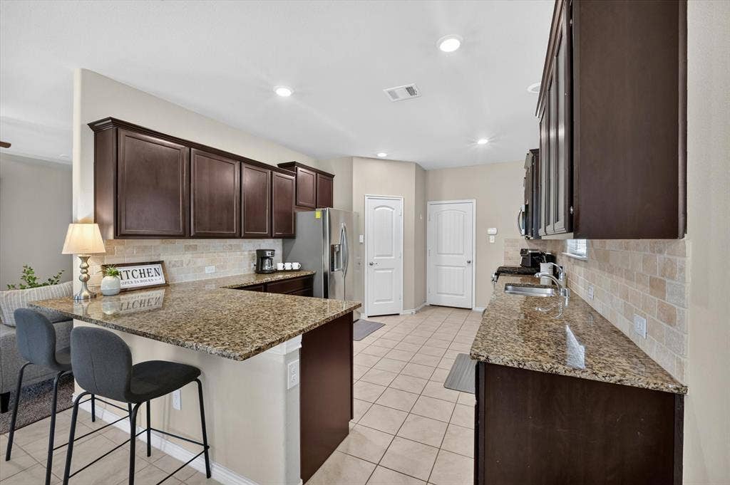 10317 Dimmit Place, McKinney, TX 75071 10317 Dimmit Place, McKinney, TX 75071
