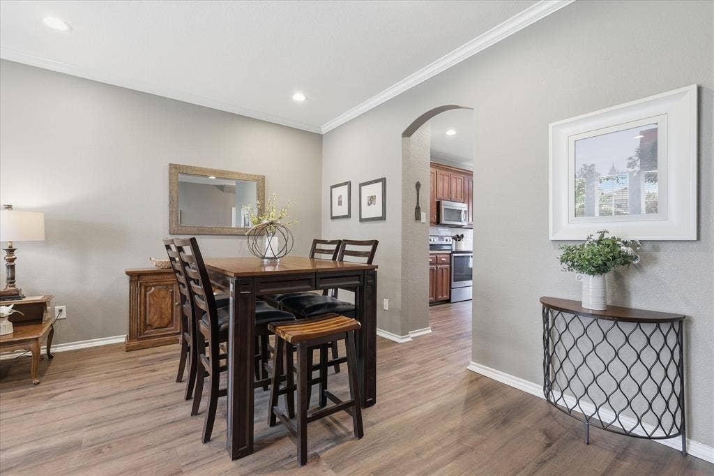 Formal dining