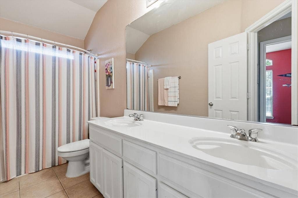 Full bathroom