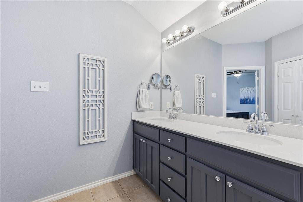 Dual sinks
