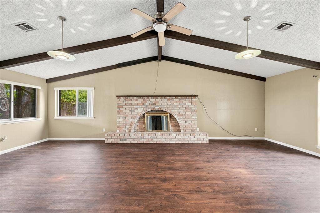741 S 1st Street, Hewitt, TX 76643 741 S 1st Street, Hewitt, TX 76643