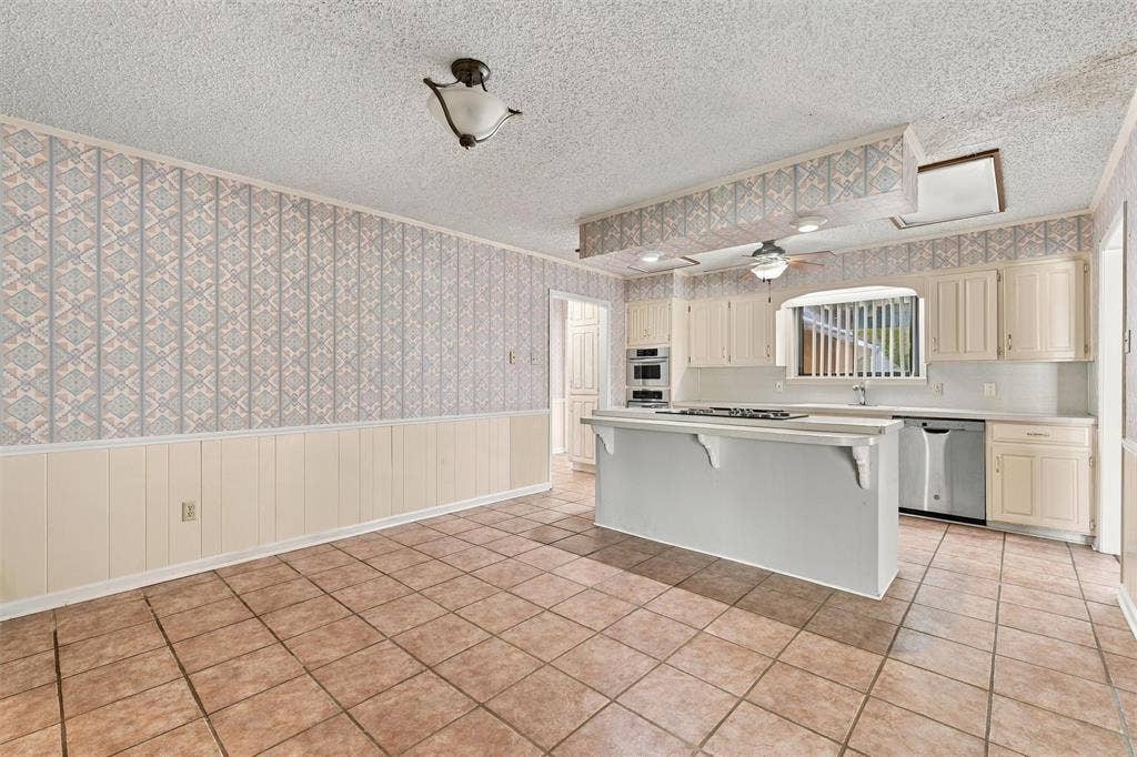 741 S 1st Street, Hewitt, TX 76643 741 S 1st Street, Hewitt, TX 76643
