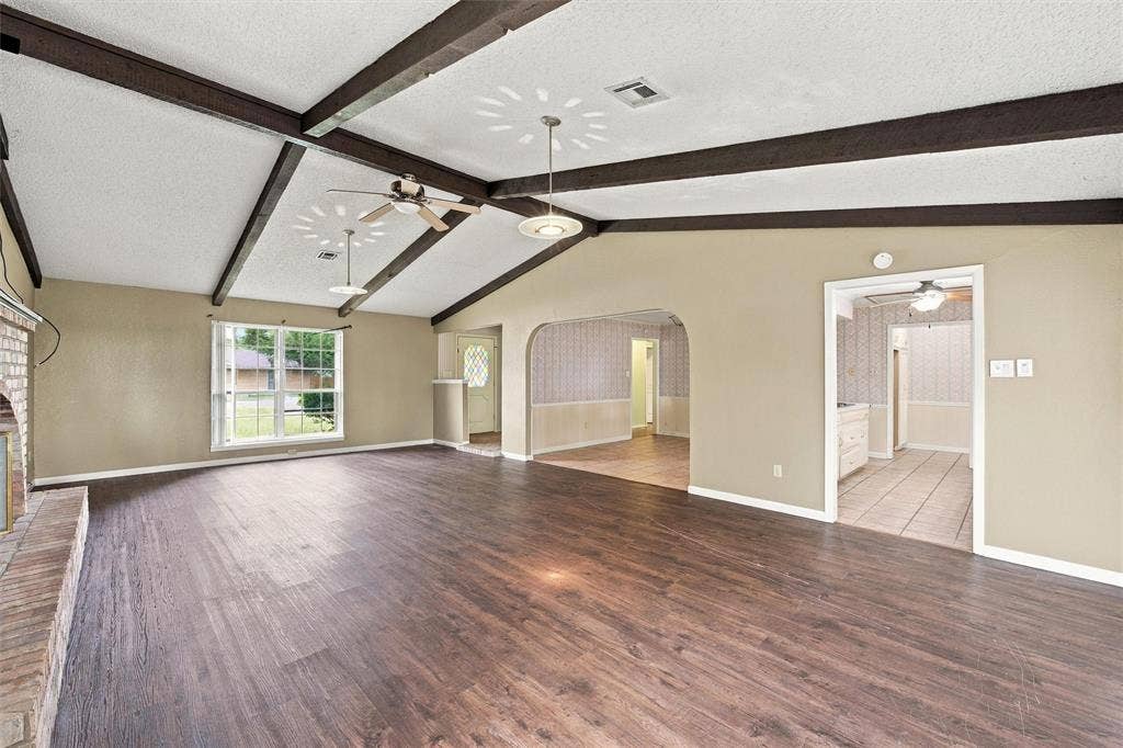 741 S 1st Street, Hewitt, TX 76643 741 S 1st Street, Hewitt, TX 76643