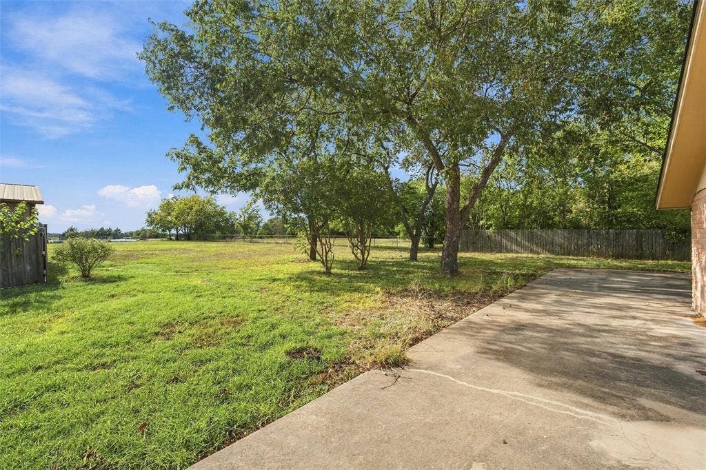 741 S 1st Street, Hewitt, TX 76643 741 S 1st Street, Hewitt, TX 76643