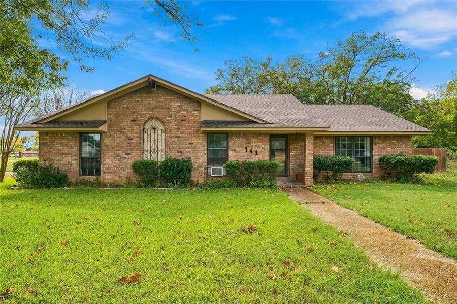 Property photo for 741 S 1st Street, Hewitt, TX