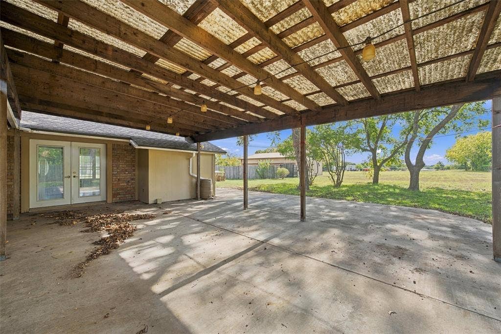 741 S 1st Street, Hewitt, TX 76643 741 S 1st Street, Hewitt, TX 76643