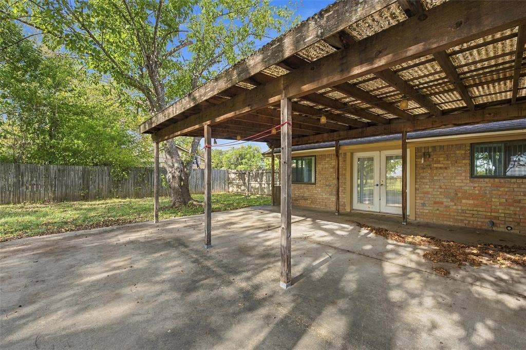 741 S 1st Street, Hewitt, TX 76643 741 S 1st Street, Hewitt, TX 76643