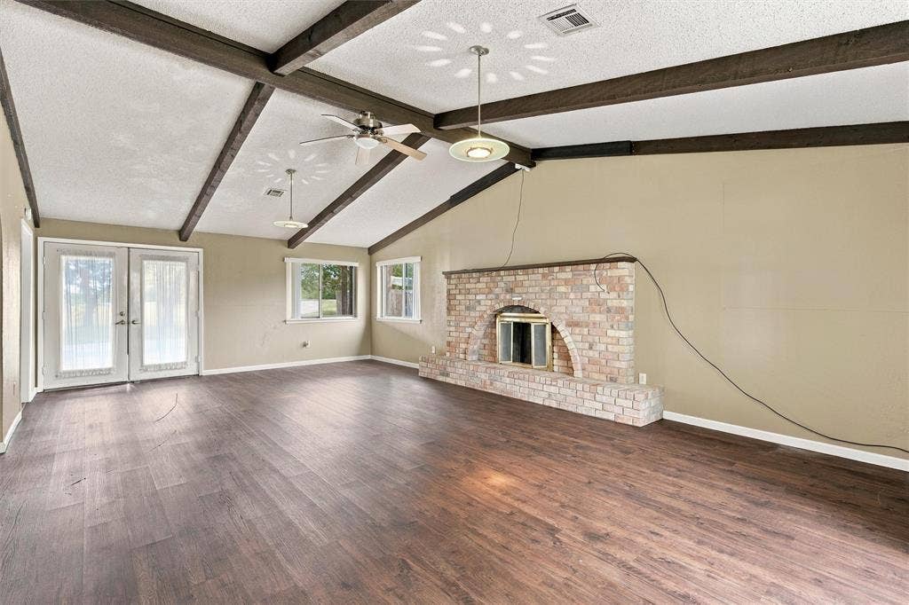 741 S 1st Street, Hewitt, TX 76643 741 S 1st Street, Hewitt, TX 76643