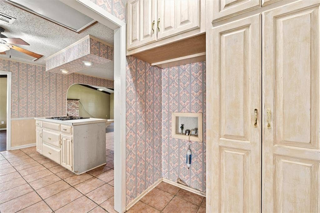 741 S 1st Street, Hewitt, TX 76643 741 S 1st Street, Hewitt, TX 76643
