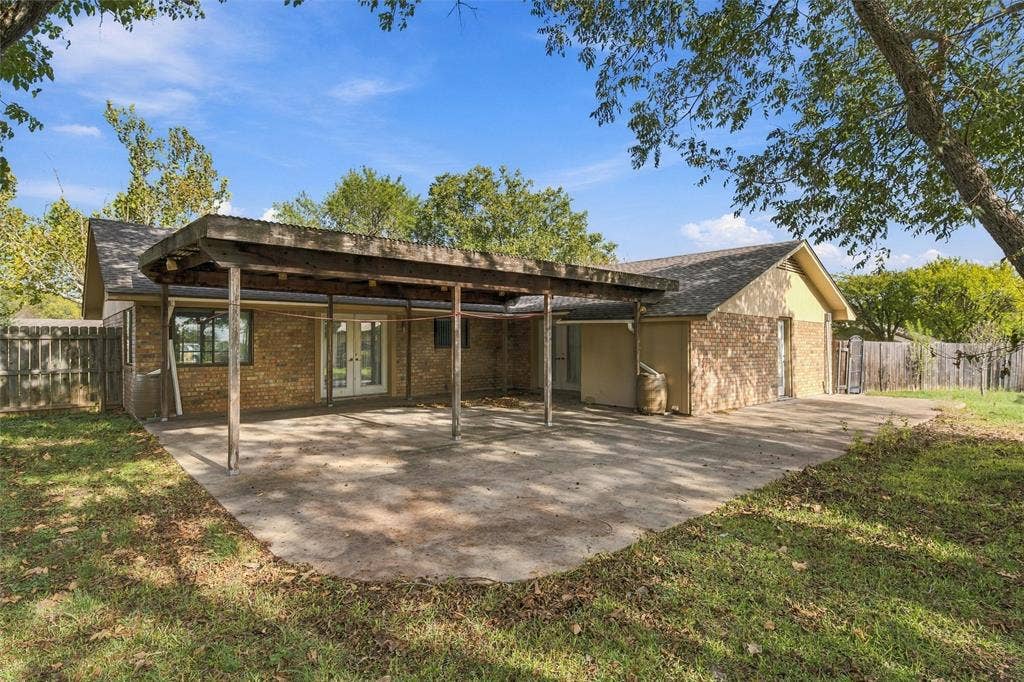 741 S 1st Street, Hewitt, TX 76643 741 S 1st Street, Hewitt, TX 76643
