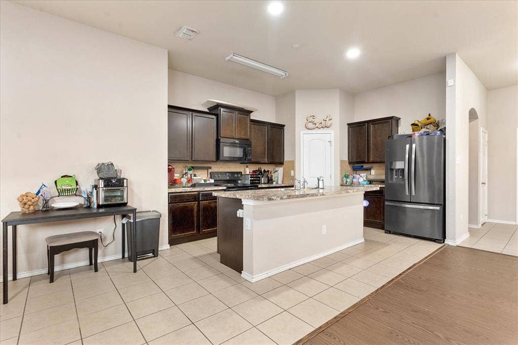 1985 Harbor Court, Lancaster, TX 75146 1985 Harbor Court, Lancaster, TX 75146
