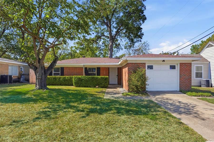 Property photo for 3558 Winston Road, Fort Worth, TX