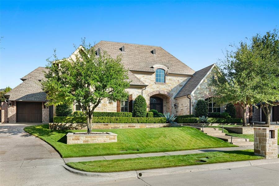 Property photo for 6820 Amaretto Court, Plano, TX