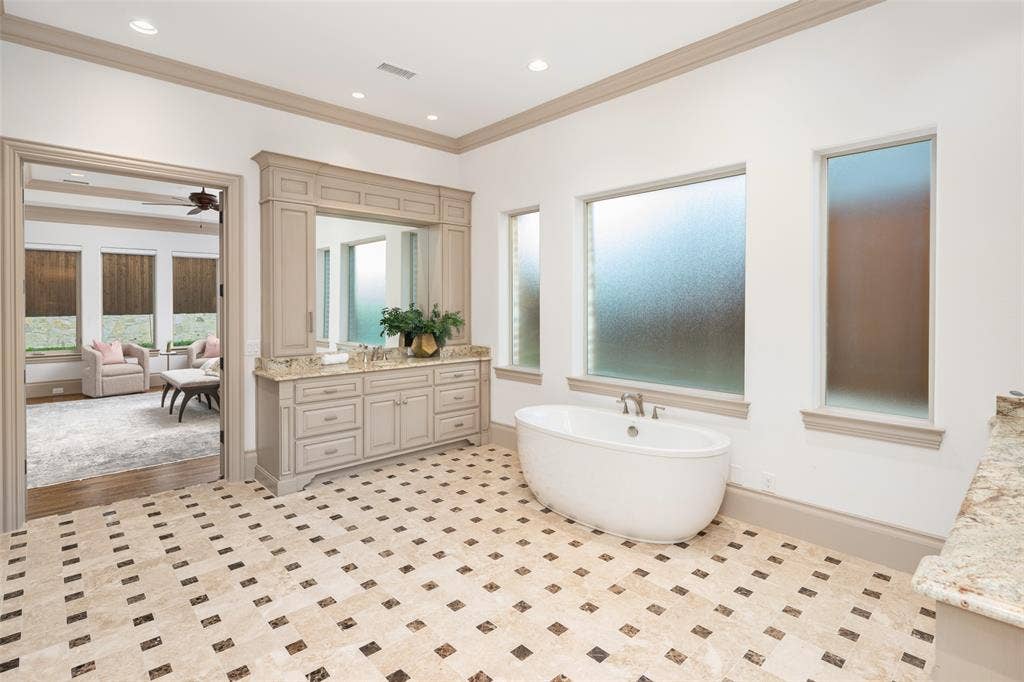 6820 Amaretto Court, Plano, TX 75024