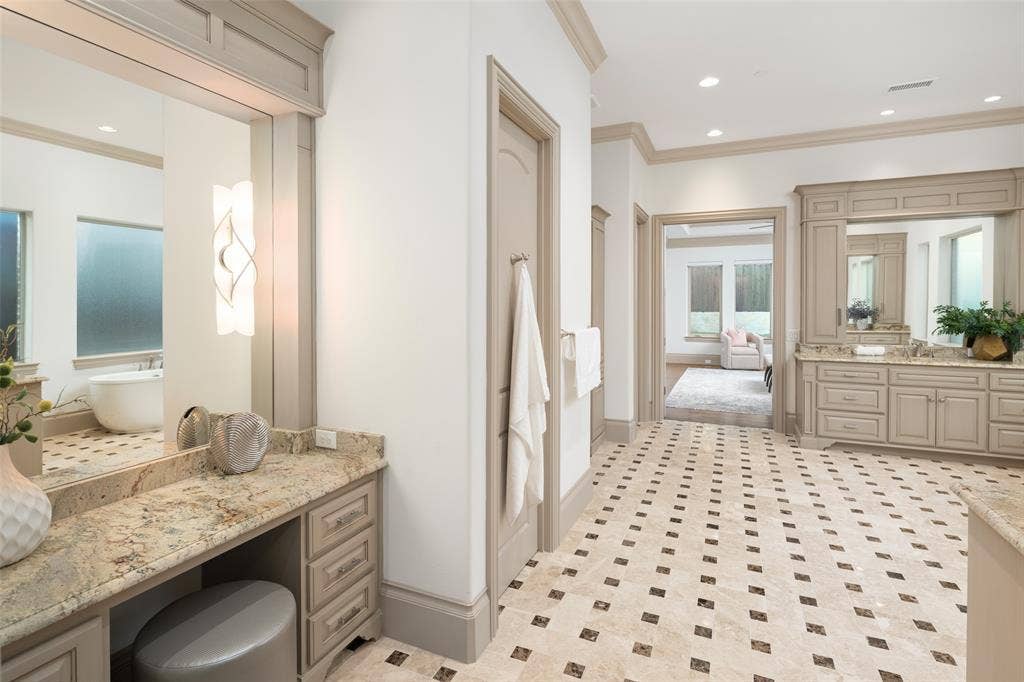 6820 Amaretto Court, Plano, TX 75024