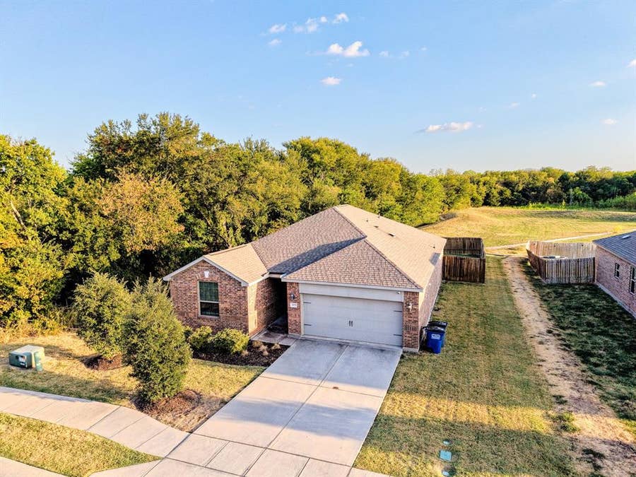Property photo for 1401 Park Trails Boulevard, Princeton, TX