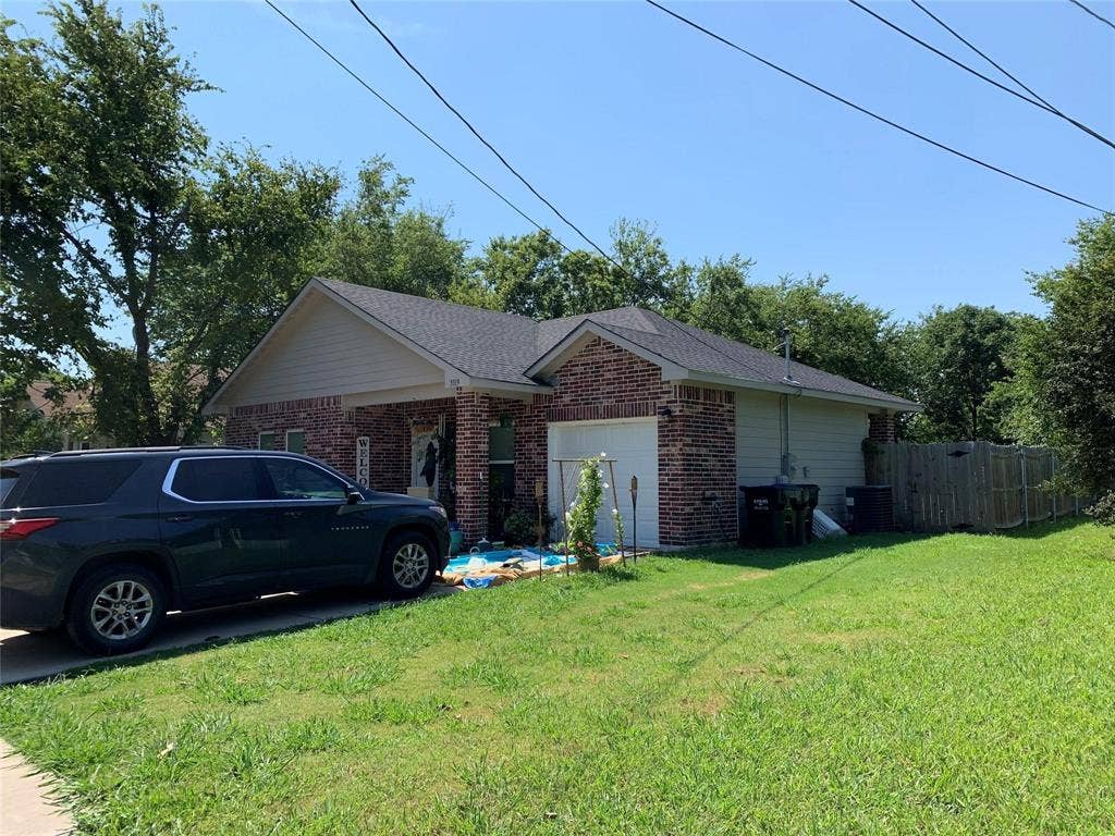 3319 Eutopia Street, Greenville, TX 75401 3319 Eutopia Street, Greenville, TX 75401