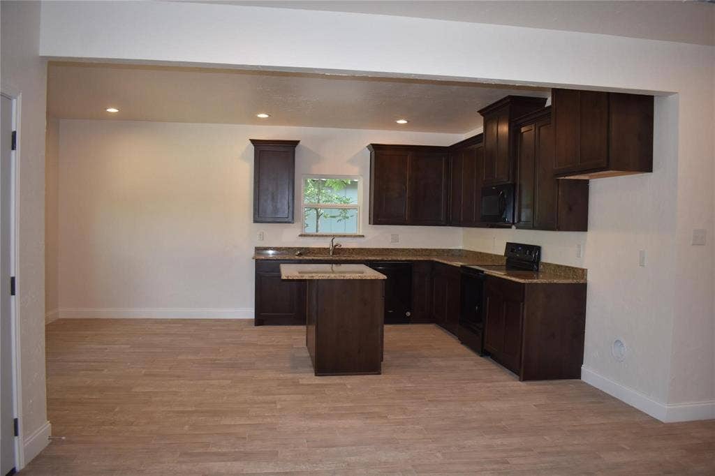 3319 Eutopia Street, Greenville, TX 75401 3319 Eutopia Street, Greenville, TX 75401