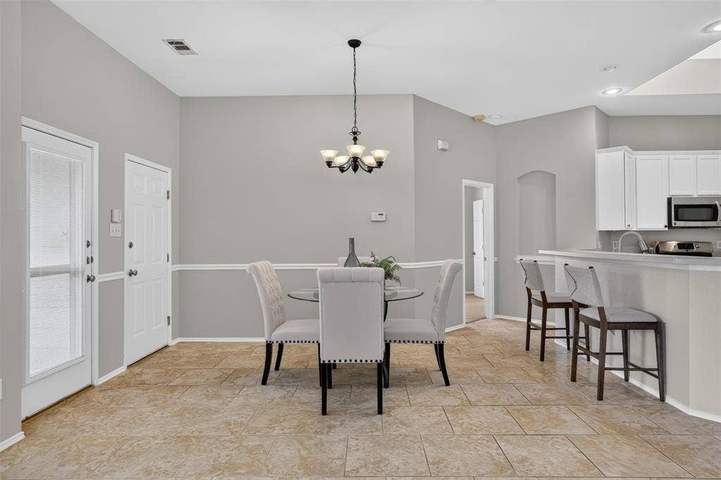 3409 Bluegrass Drive, Plano, TX 75074 3409 Bluegrass Drive, Plano, TX 75074