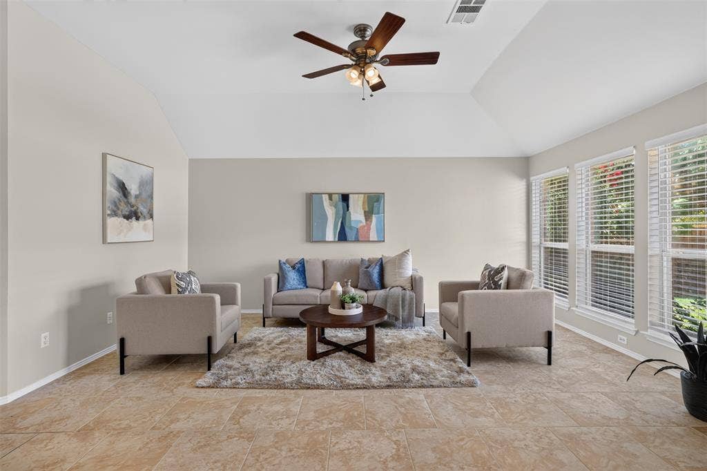 3409 Bluegrass Drive, Plano, TX 75074 3409 Bluegrass Drive, Plano, TX 75074