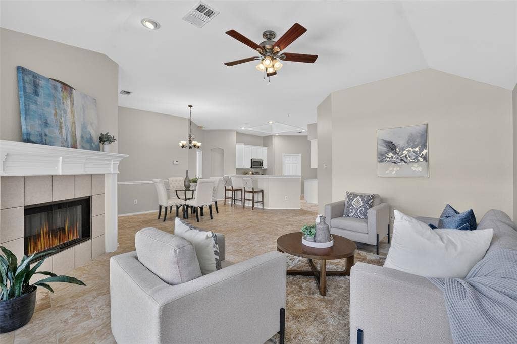 3409 Bluegrass Drive, Plano, TX 75074 3409 Bluegrass Drive, Plano, TX 75074