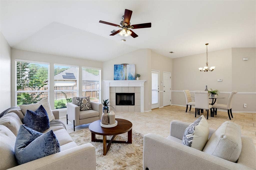 3409 Bluegrass Drive, Plano, TX 75074 3409 Bluegrass Drive, Plano, TX 75074